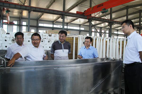 新華社遼寧分社社長王振宏一行人員蒞臨一諾產業園區調研 新華社遼寧分社社長王振宏一行人員蒞臨一諾產業園區調研