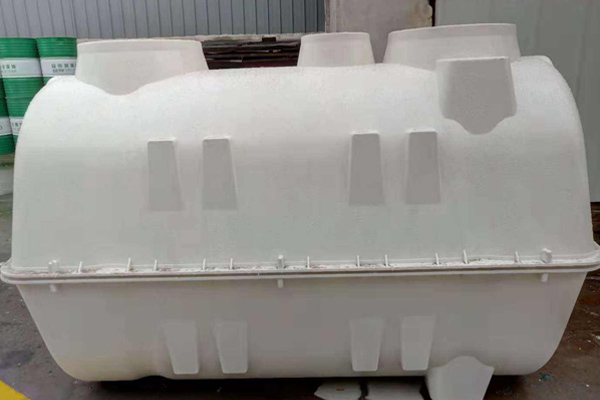 模壓化糞池安裝在水井多遠(yuǎn)比較合適 模壓化糞池安裝在水井多遠(yuǎn)比較合適